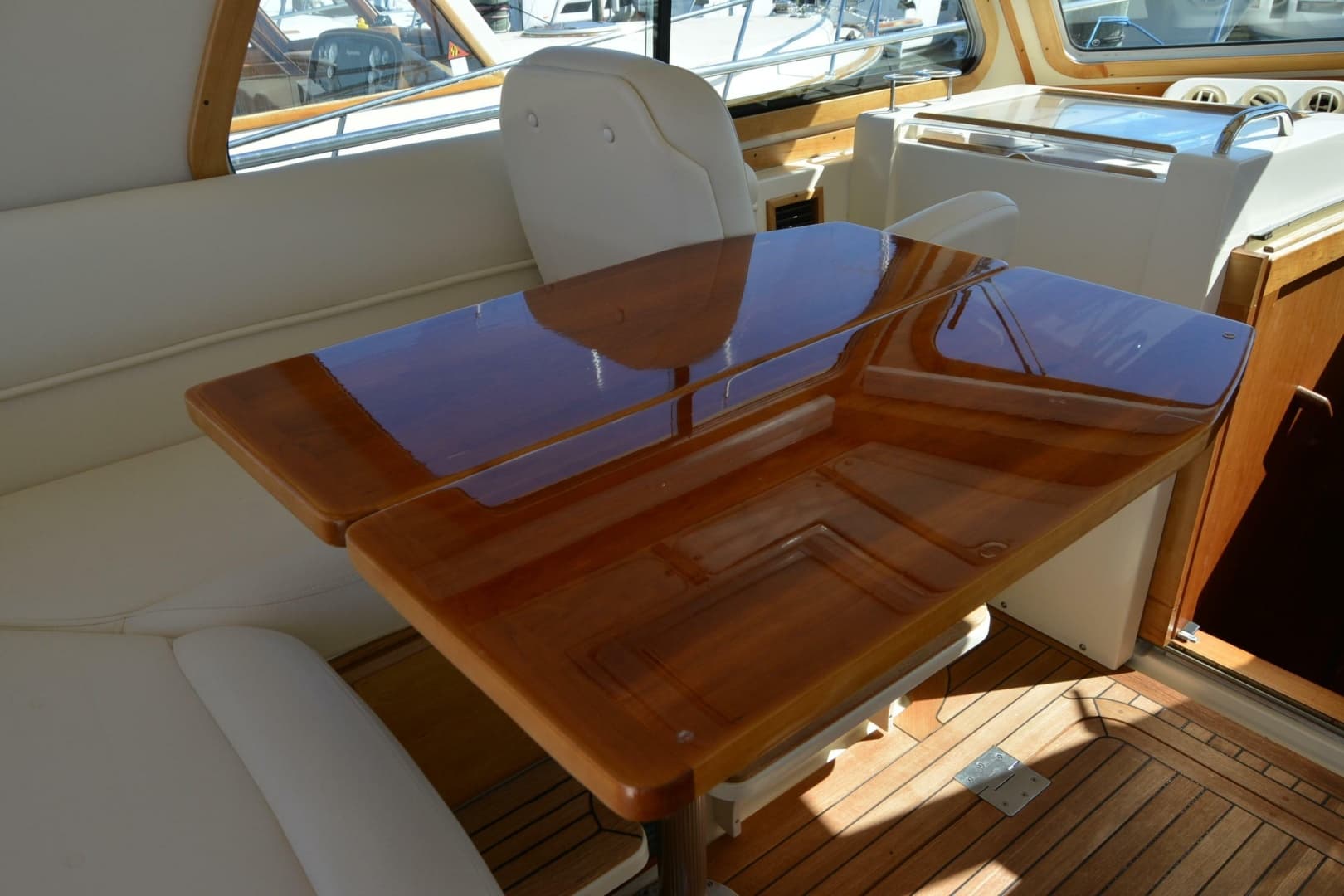 2009 Sabre 34 Express