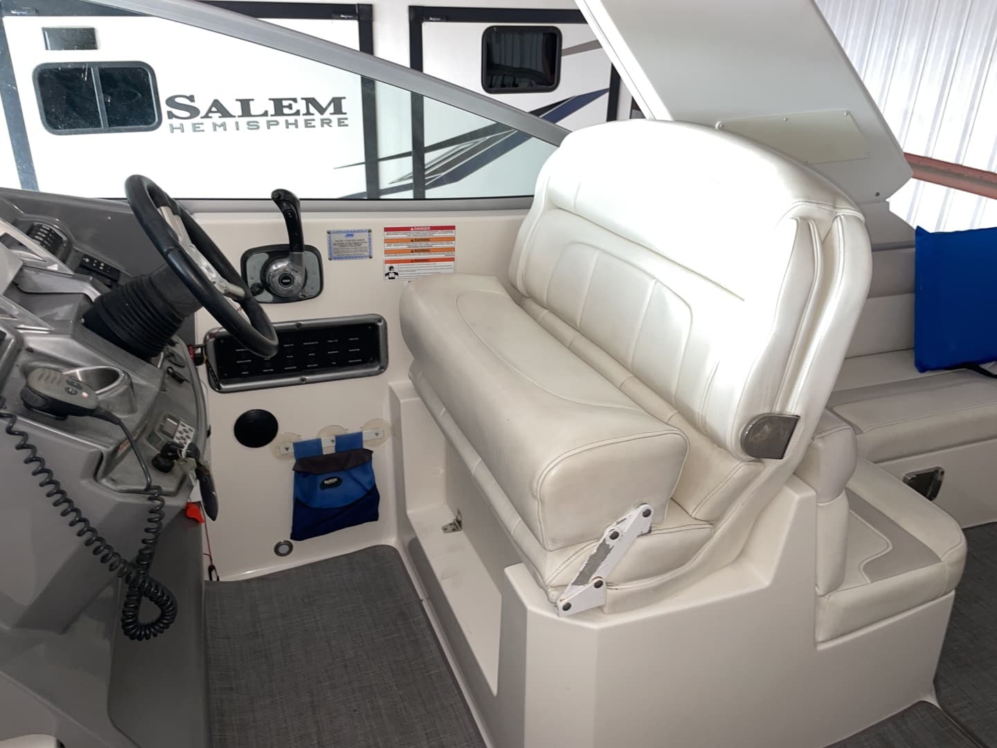 2010 Monterey 280 SCR