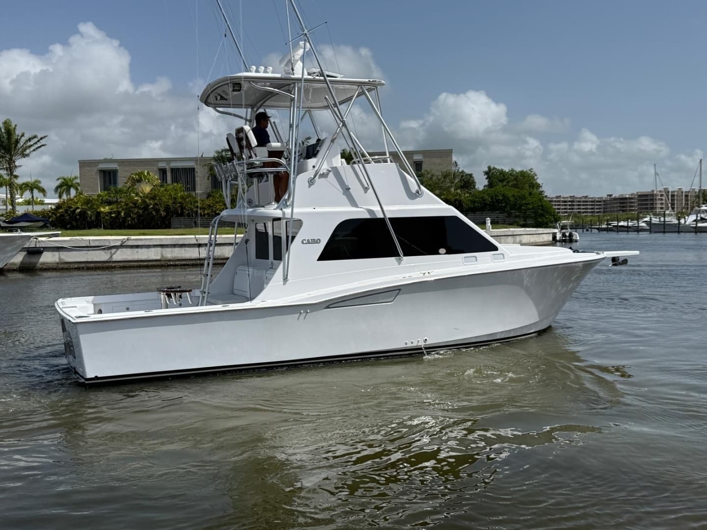 2004 Cabo 35 Flybridge