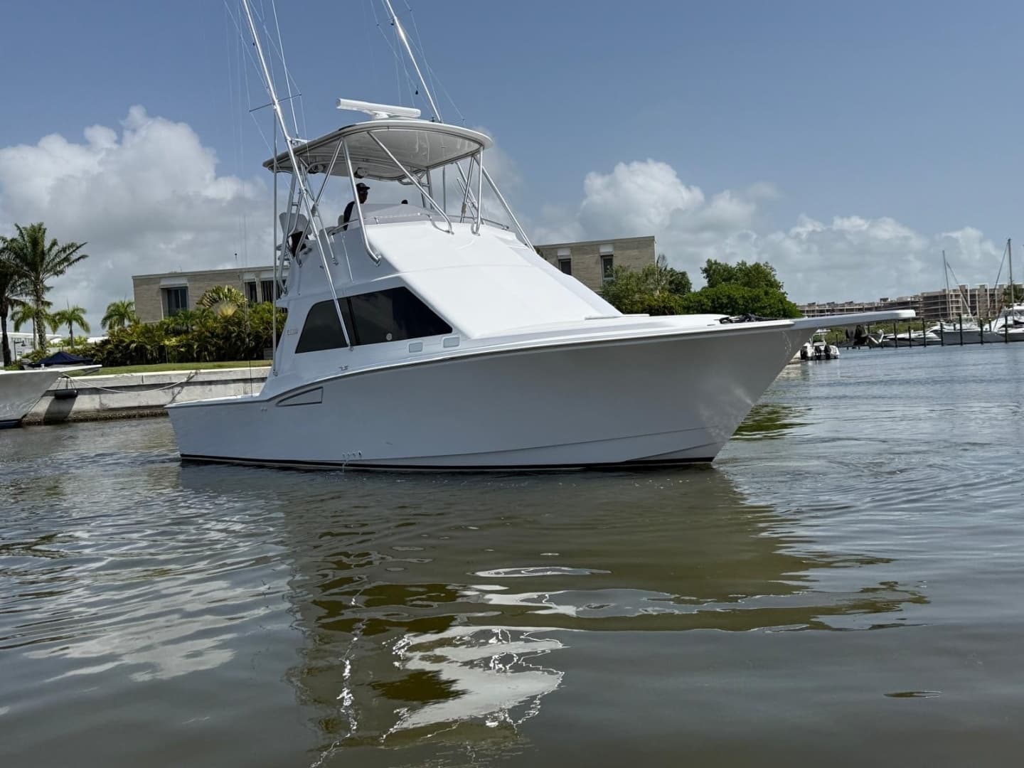 2004 Cabo 35 Flybridge
