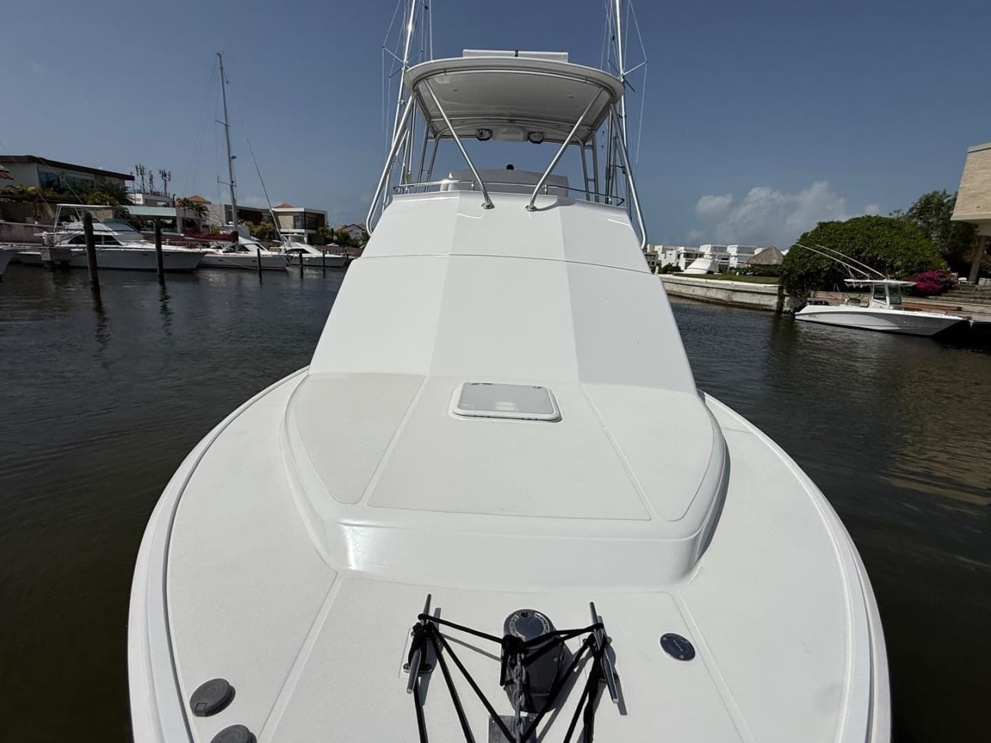 2004 Cabo 35 Flybridge