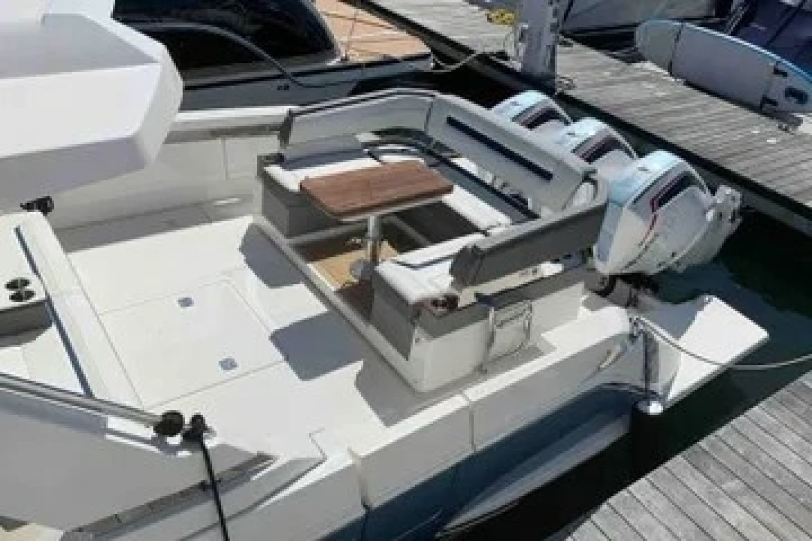 2021 Tiara Sport 