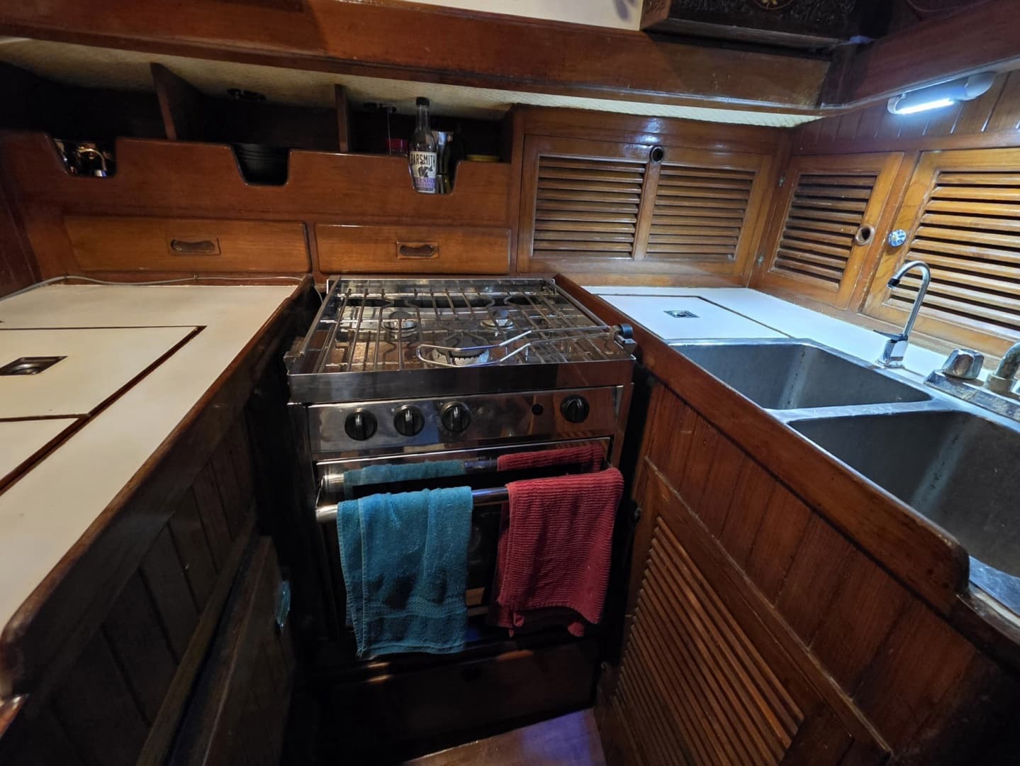 1982 Tayana 37