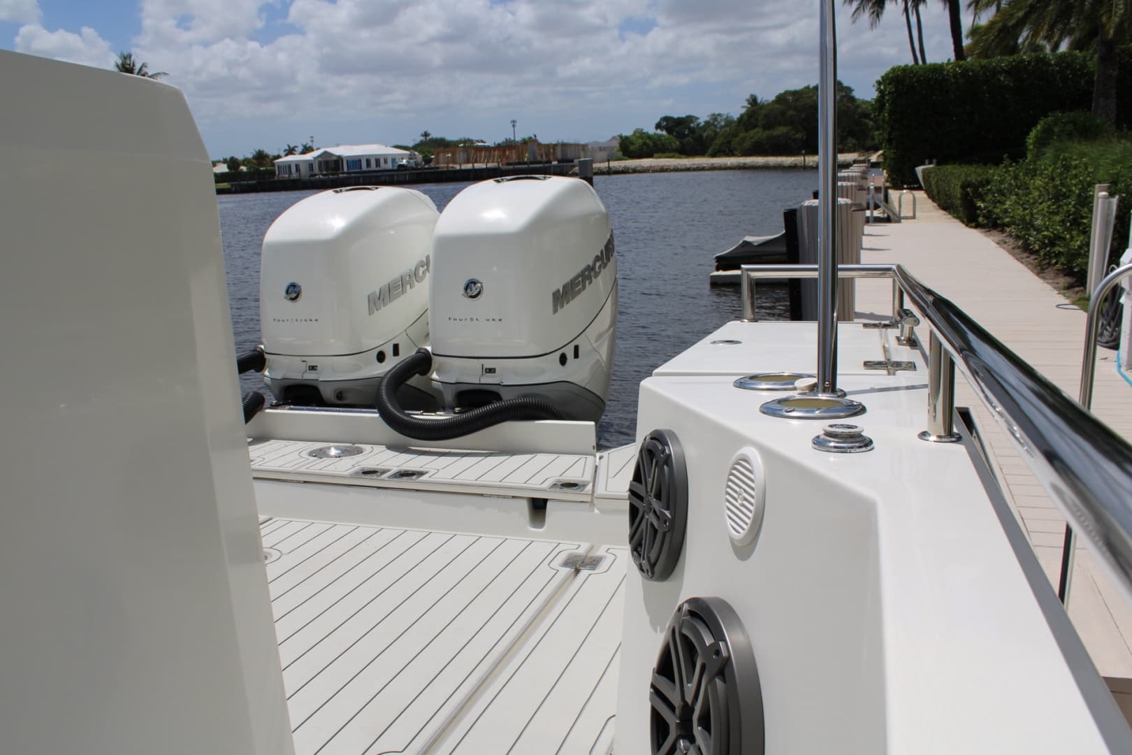 2017 Axopar 37 Sun Top