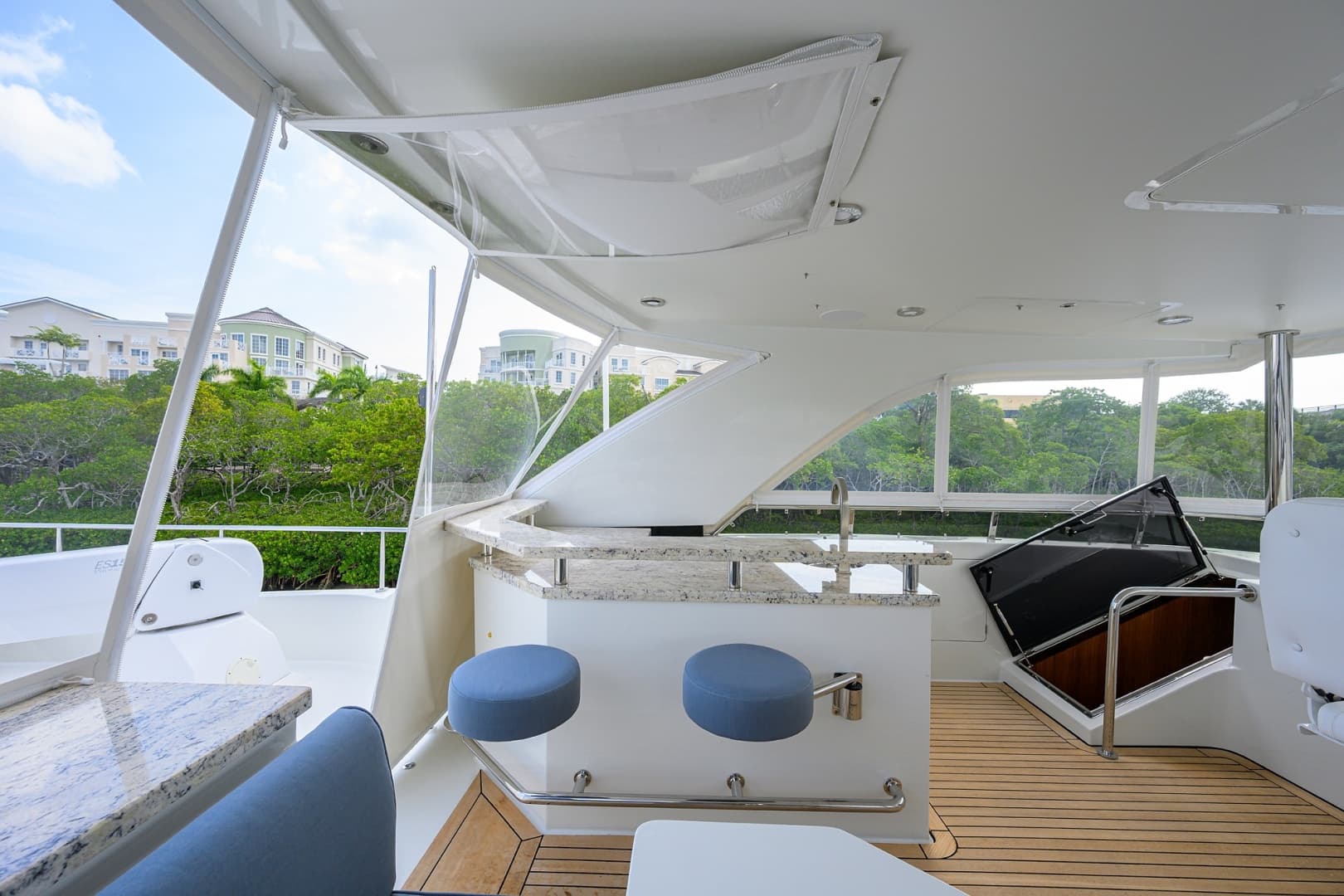 2016 Ocean Alexander 72 Pilothouse