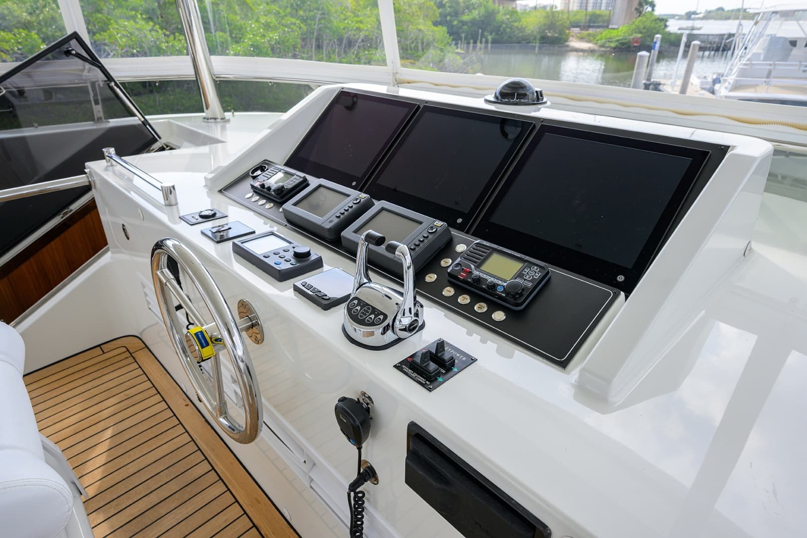 2016 Ocean Alexander 72 Pilothouse