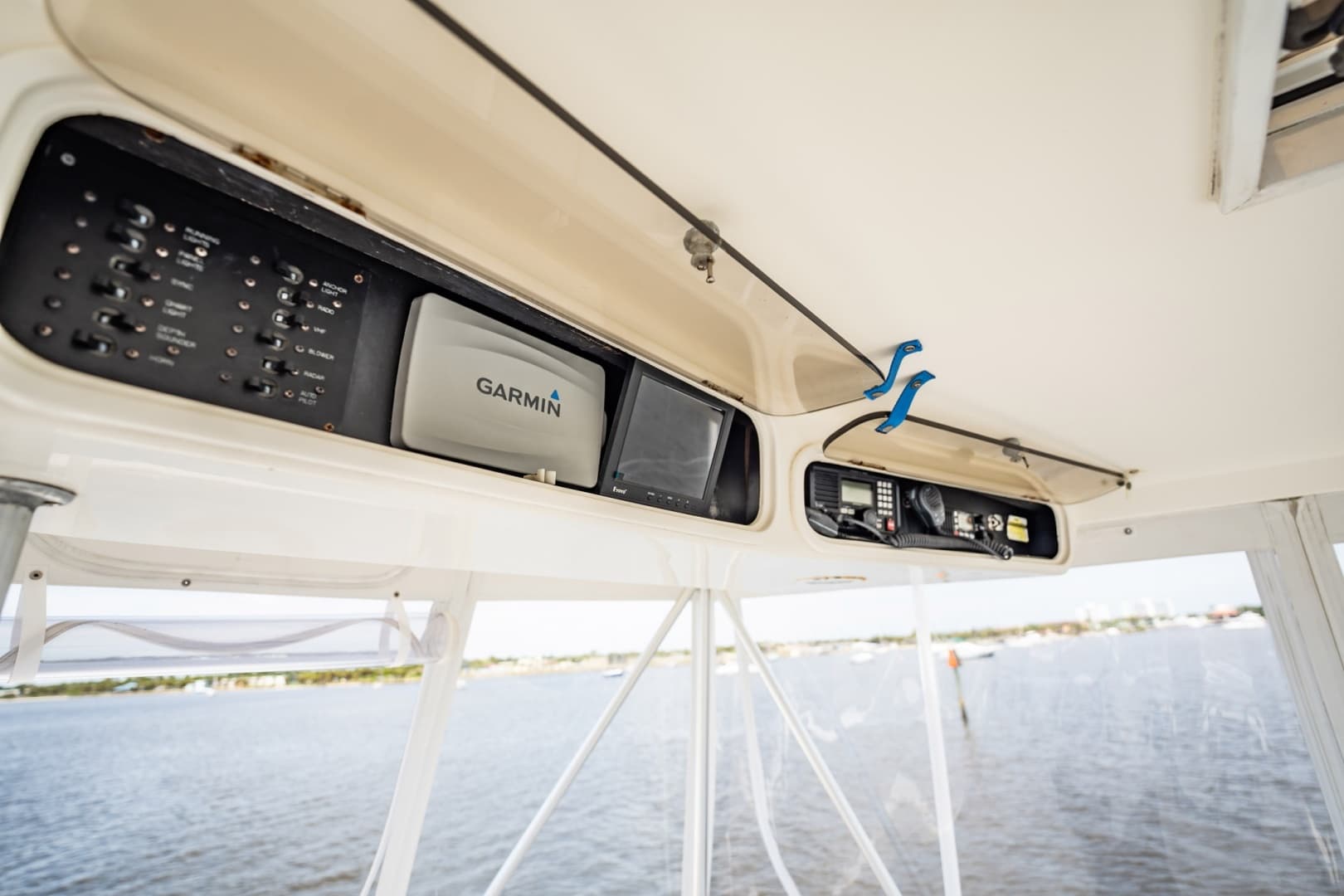 2000 Ocean Yachts 43 Super Sport