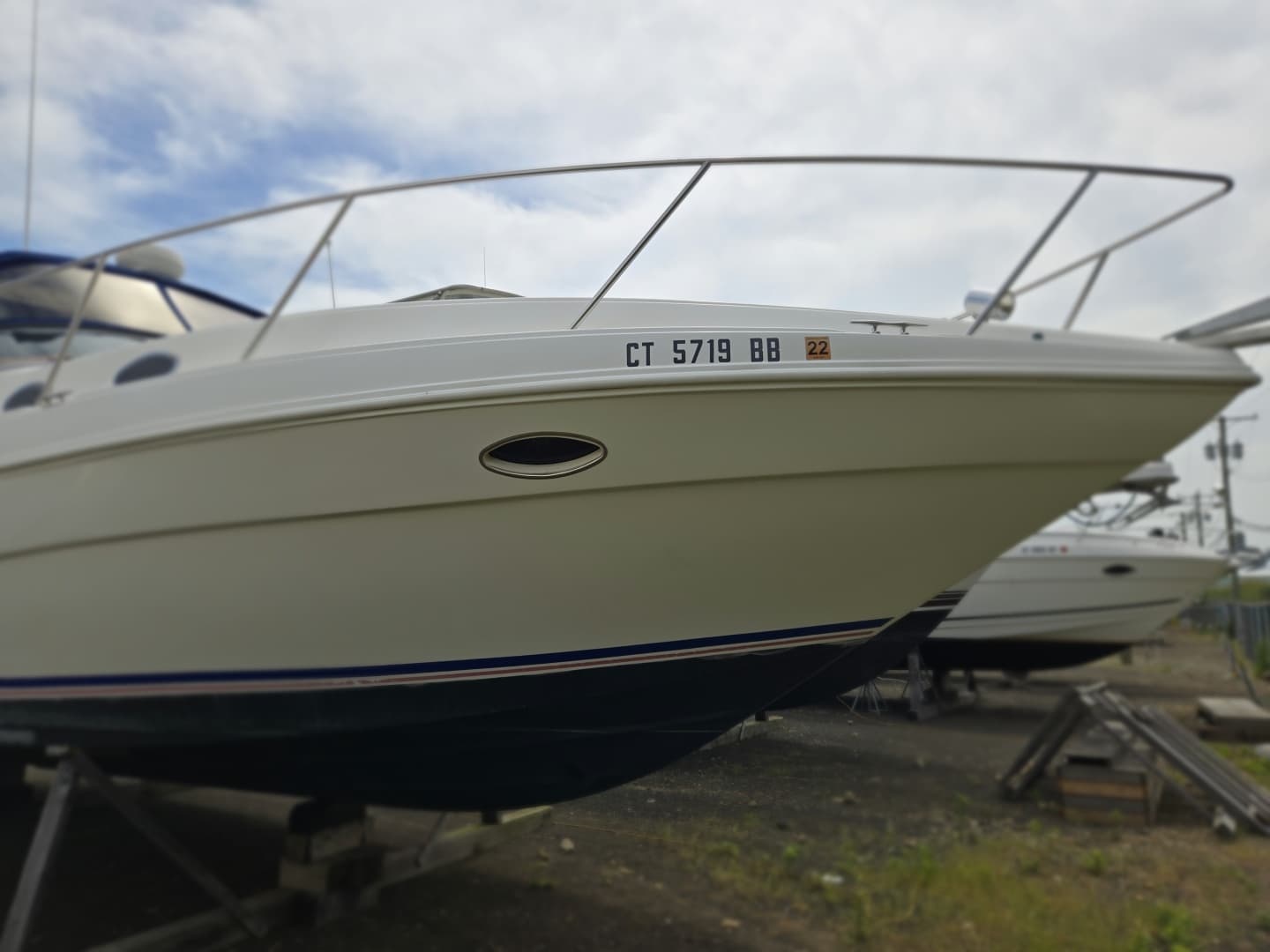 1999 Rinker 330 Fiesta Vee