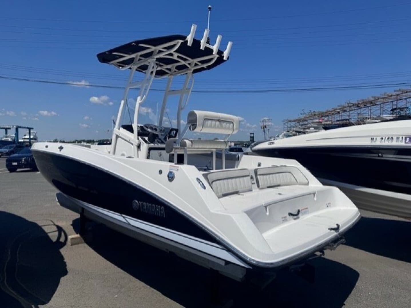 2022 Yamaha Boats 210 FSH Sport