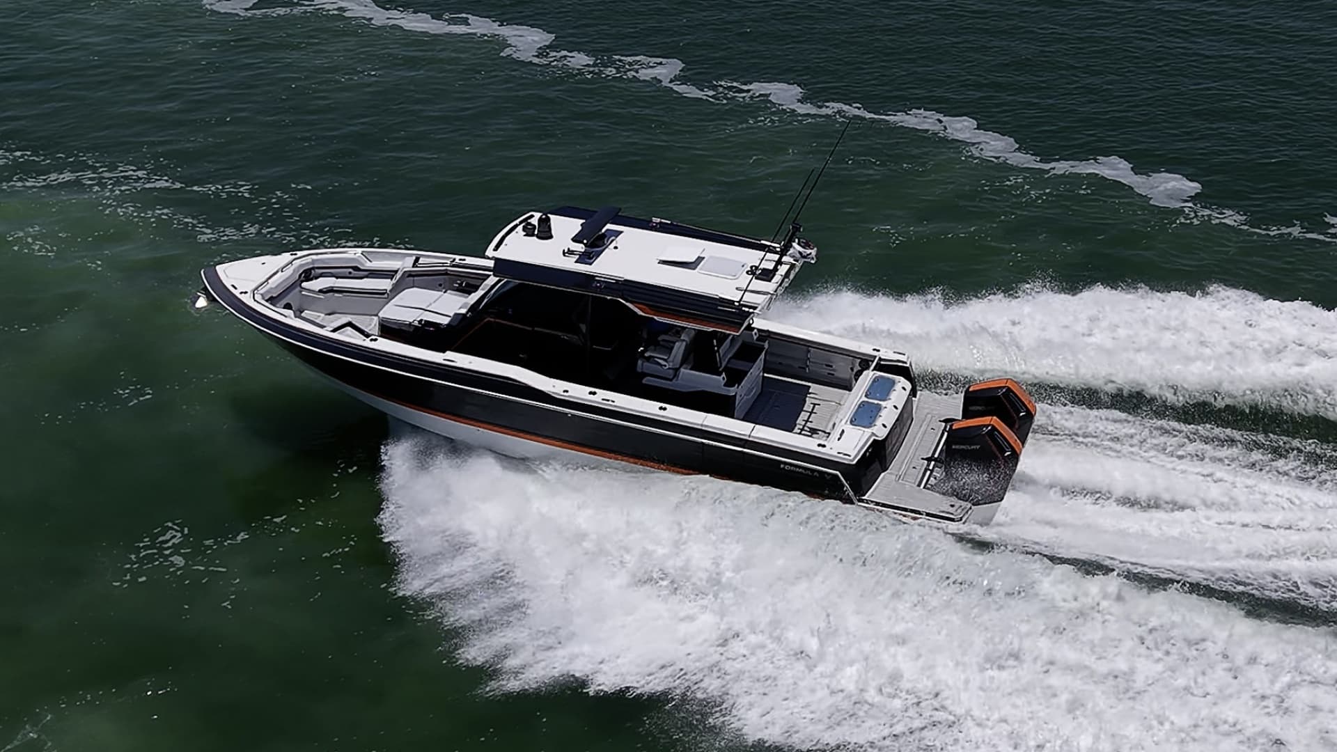 2024 Formula 387 Center Console Fish