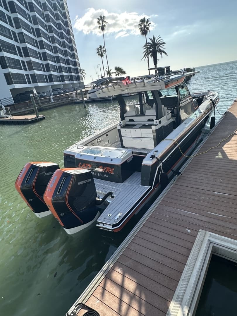 2024 Formula 387 Center Console Fish