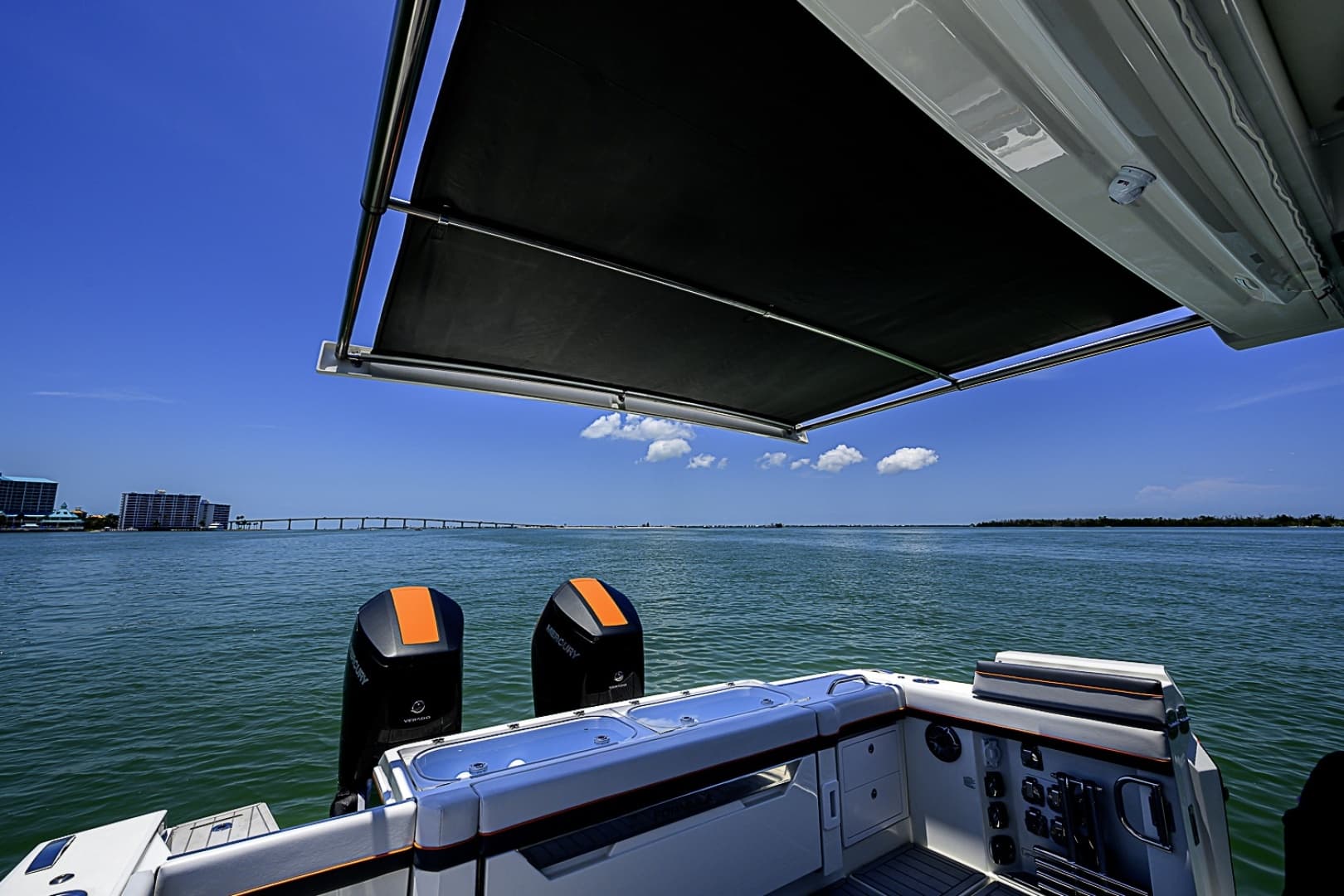 2024 Formula 387 Center Console Fish