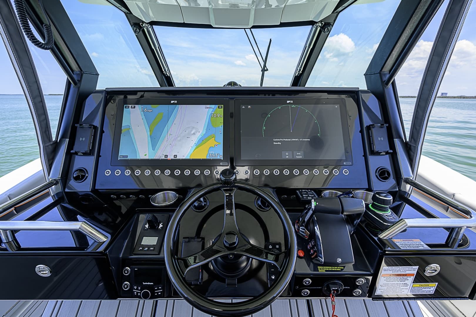2024 Formula 387 Center Console Fish