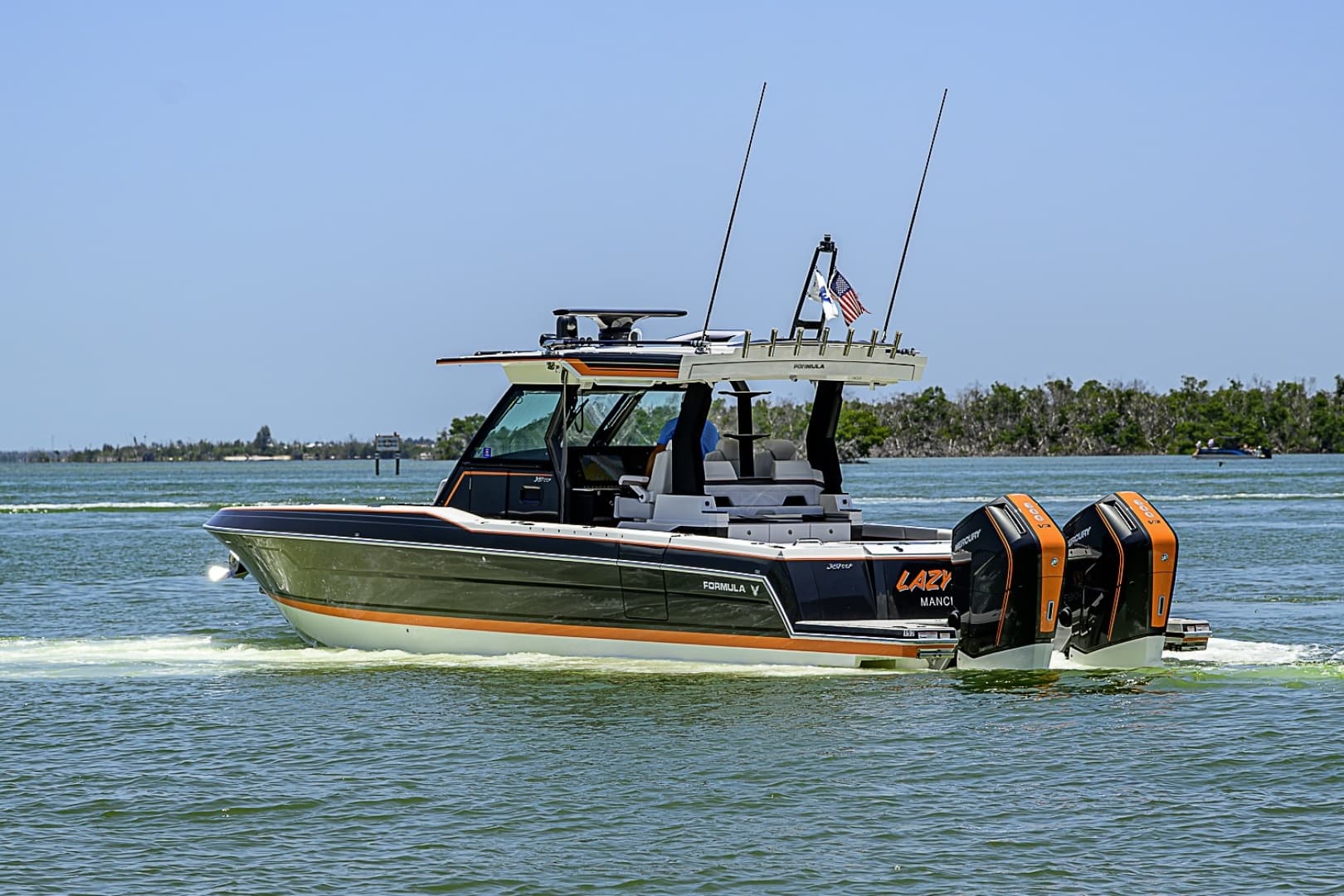 2024 Formula 387 Center Console Fish