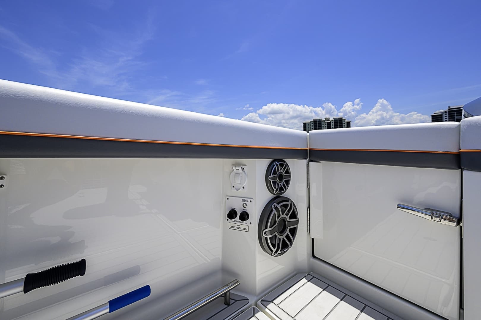 2024 Formula 387 Center Console Fish