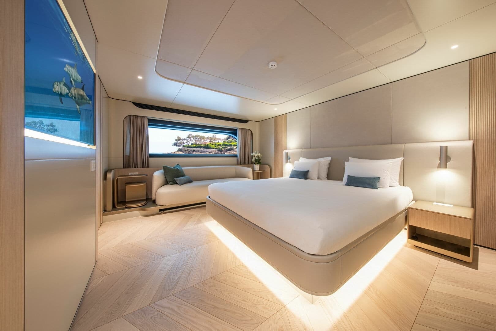 2022 Van der Valk 34M Explorer