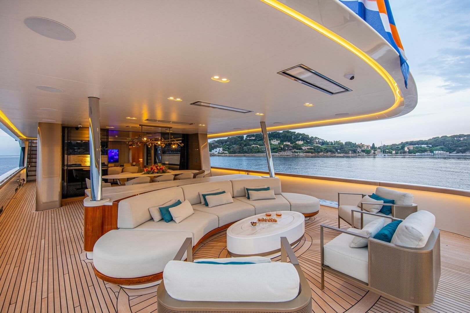 2022 Van der Valk 34M Explorer