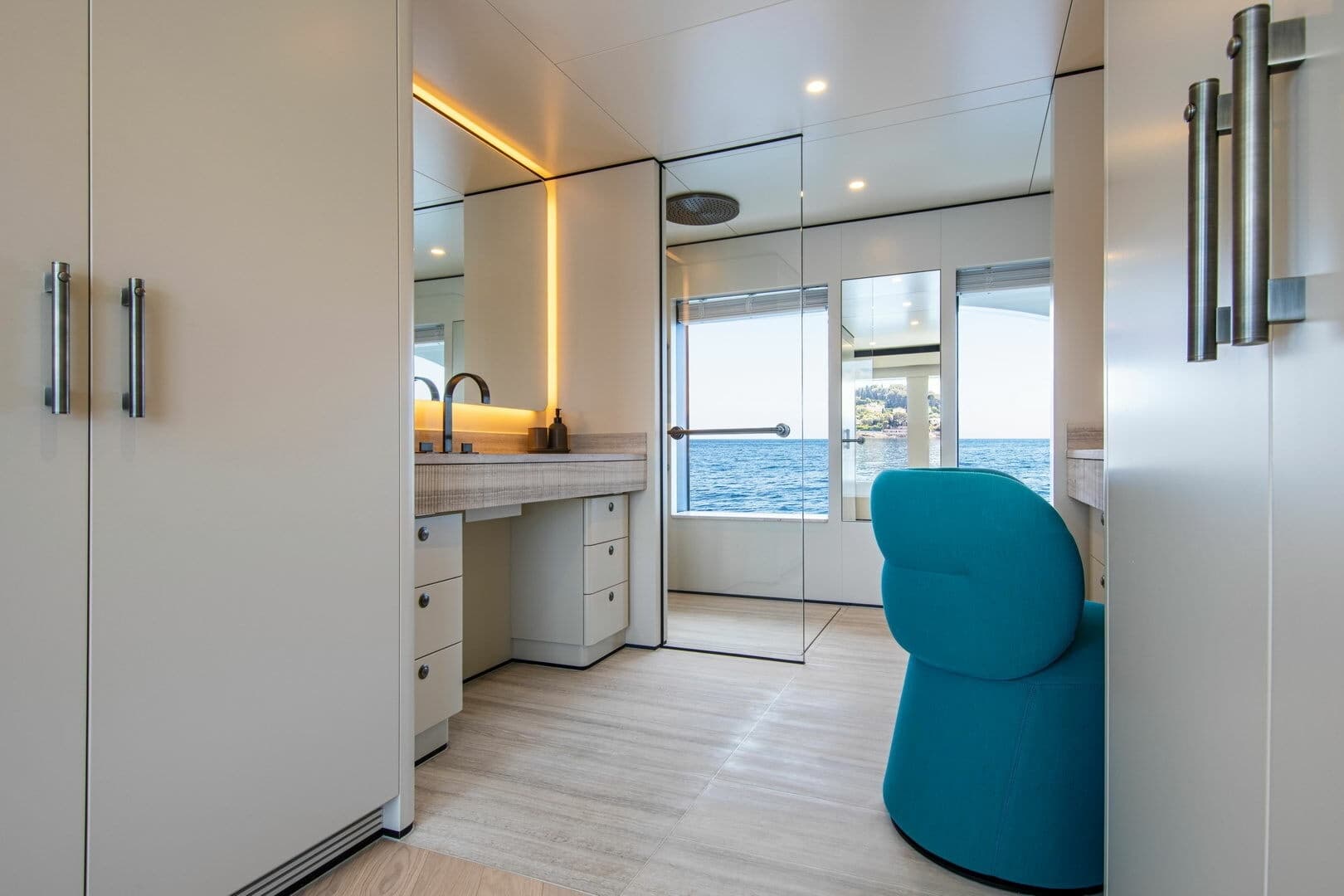 2022 Van der Valk 34M Explorer