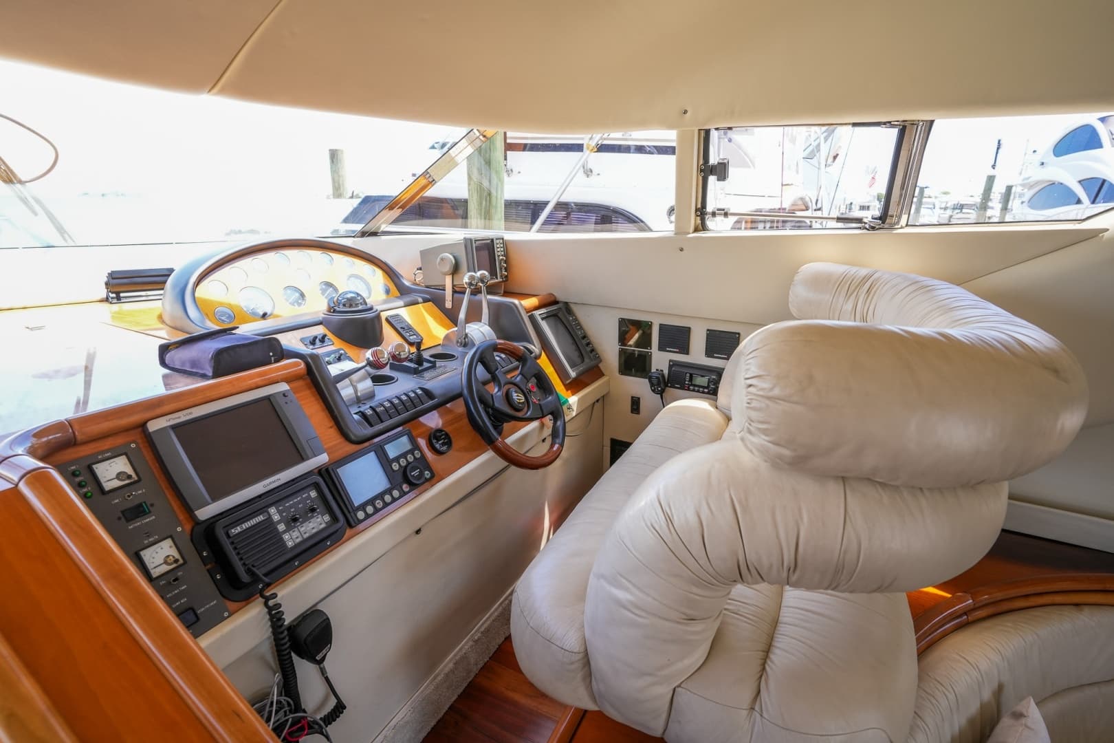 1997 Sunseeker Manhattan 48