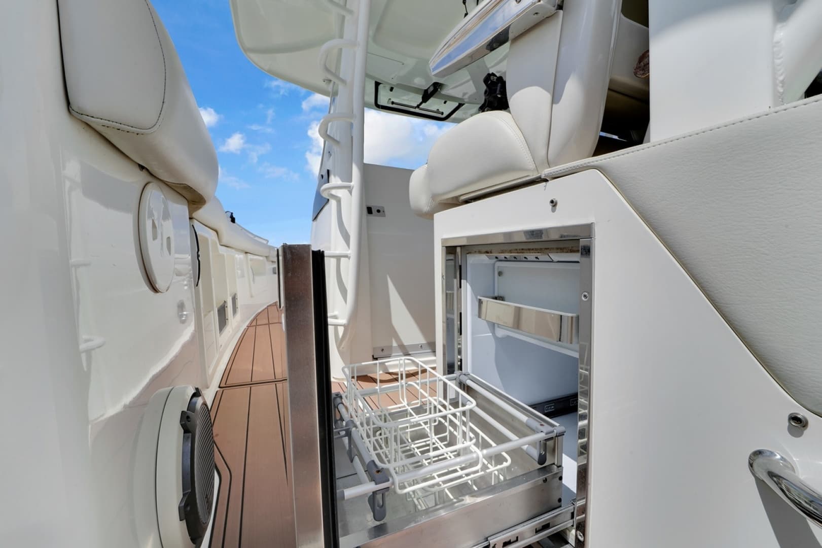 2020 Boston Whaler 380 Outrage
