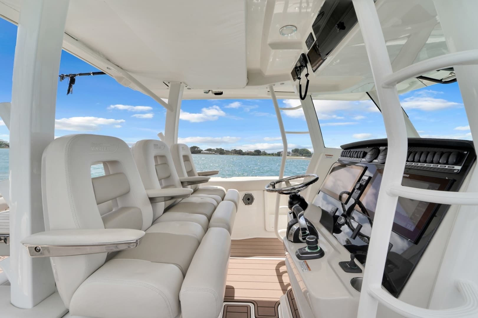 2020 Boston Whaler 380 Outrage