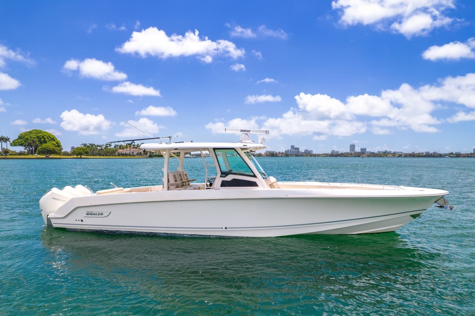 2020 Boston Whaler 380 Outrage