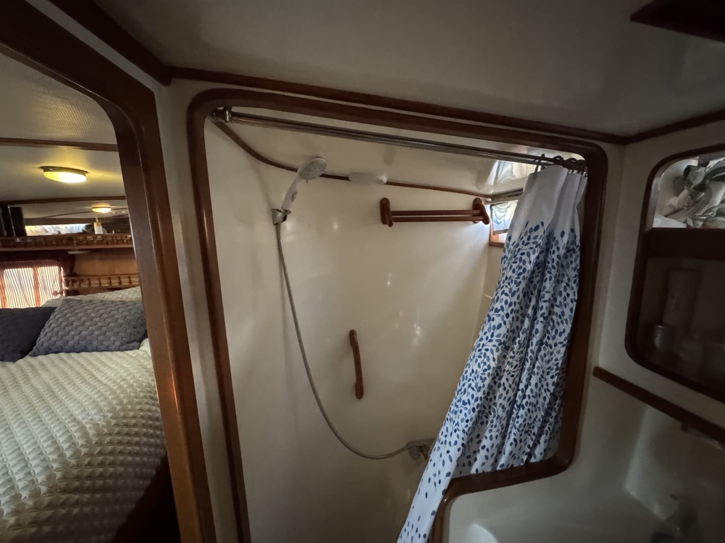 1987 President 37 Sundeck
