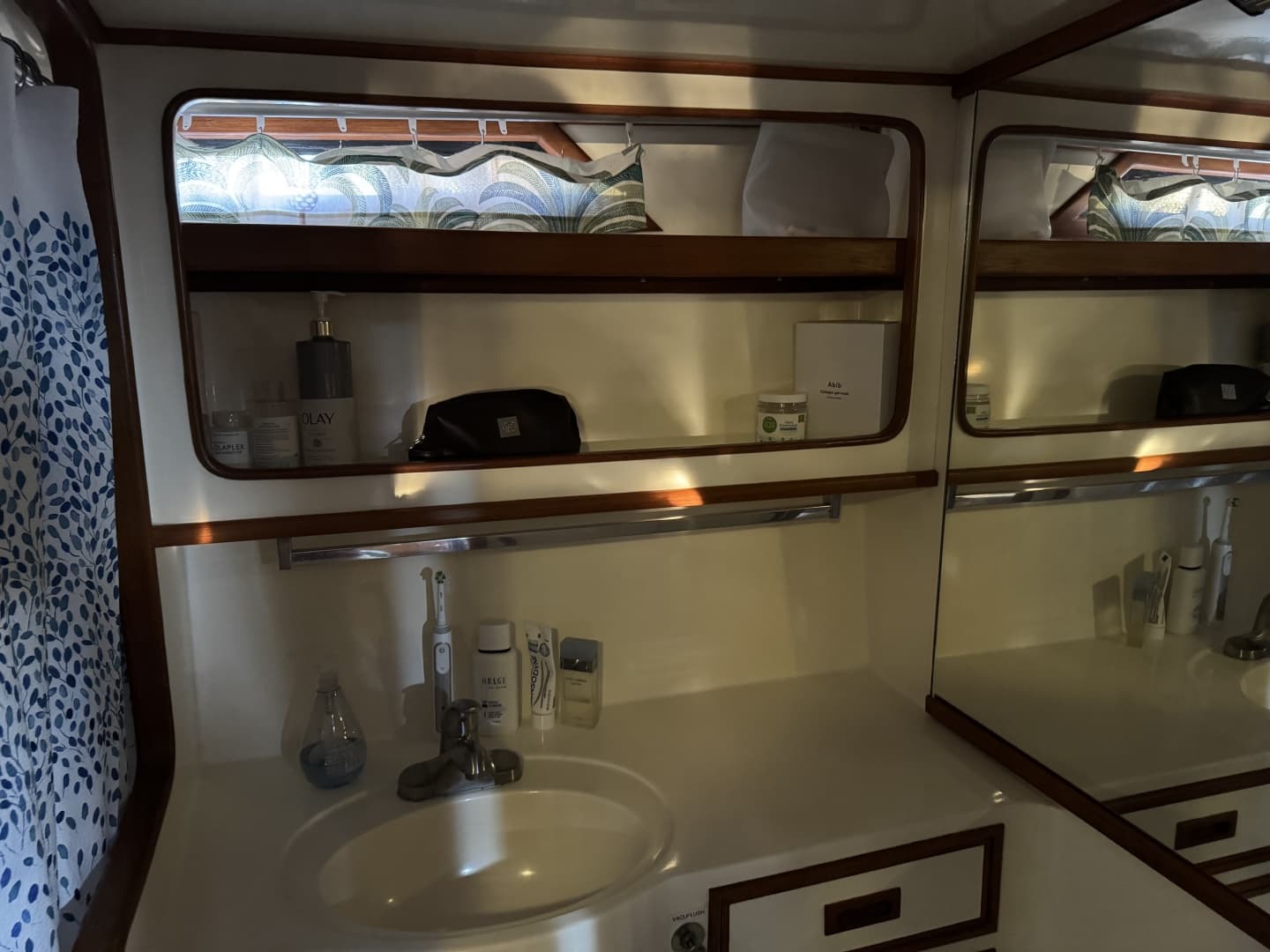 1987 President 37 Sundeck