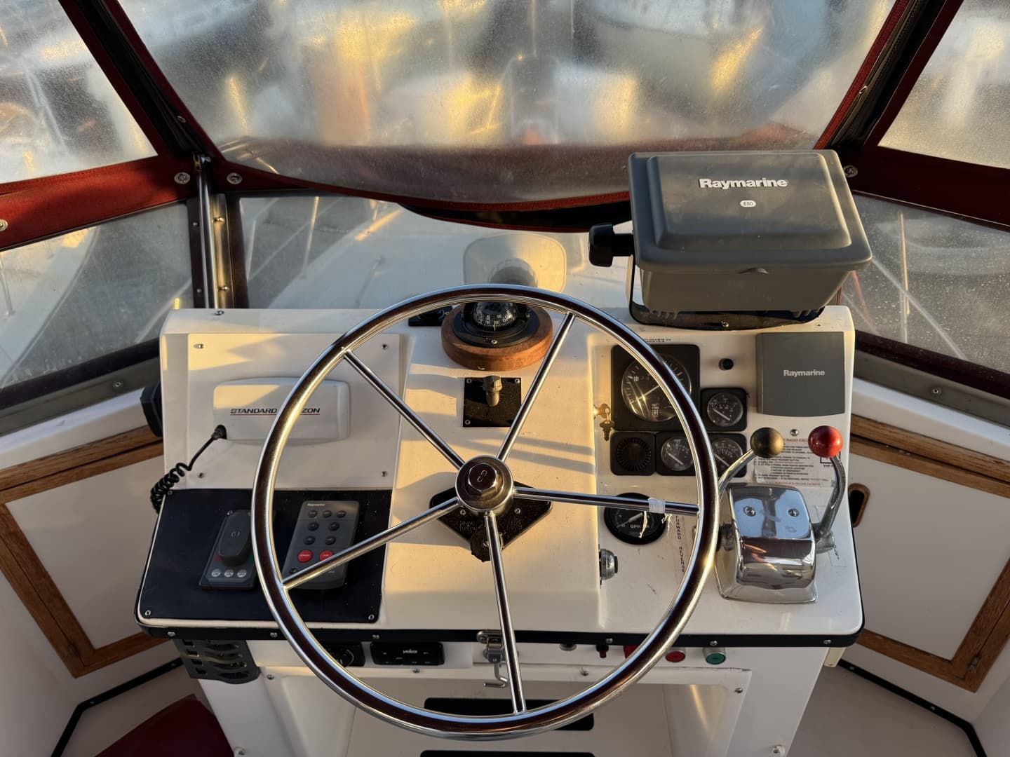 1987 President 37 Sundeck