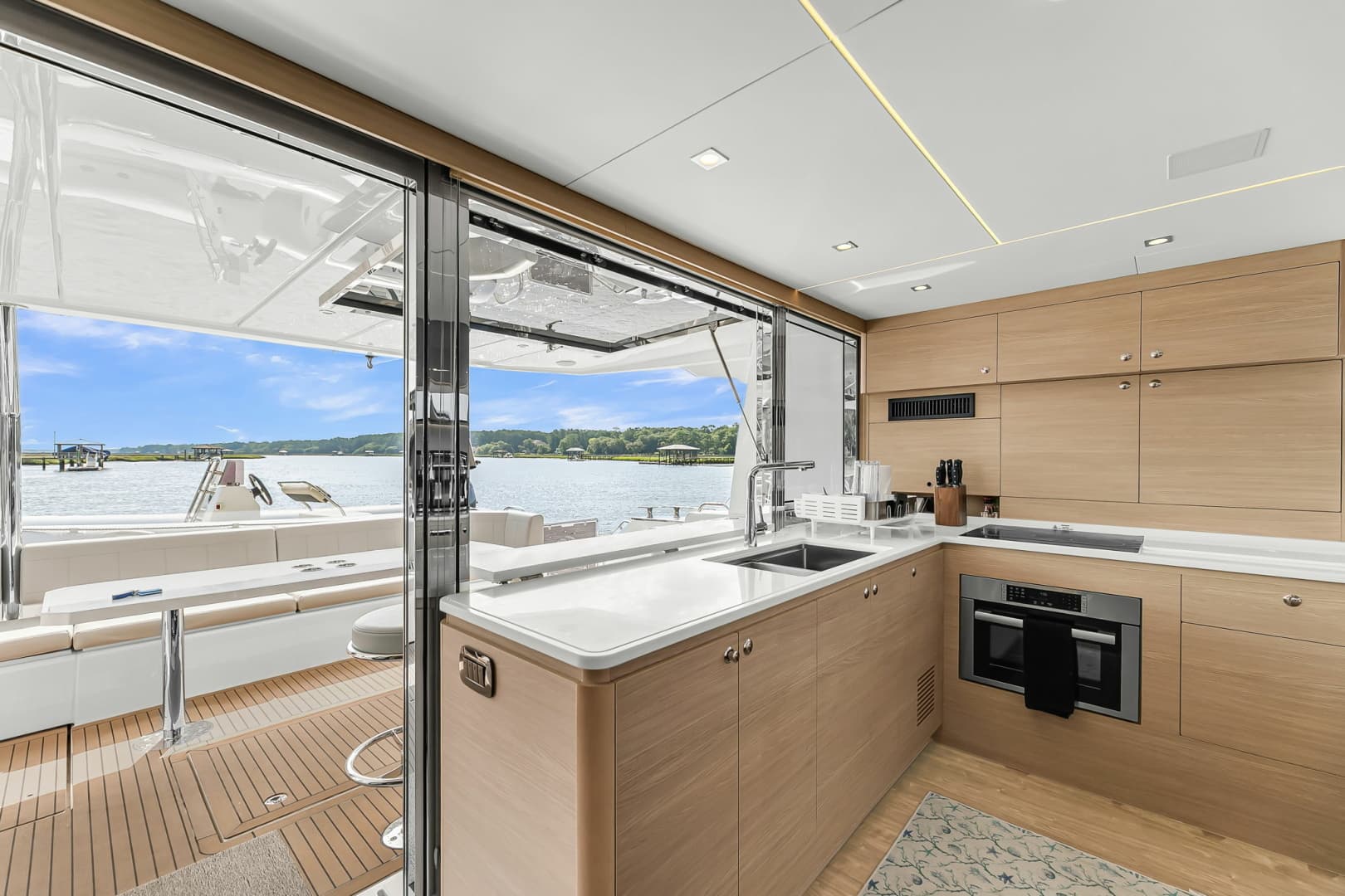 2025 Aquila 54 Yacht