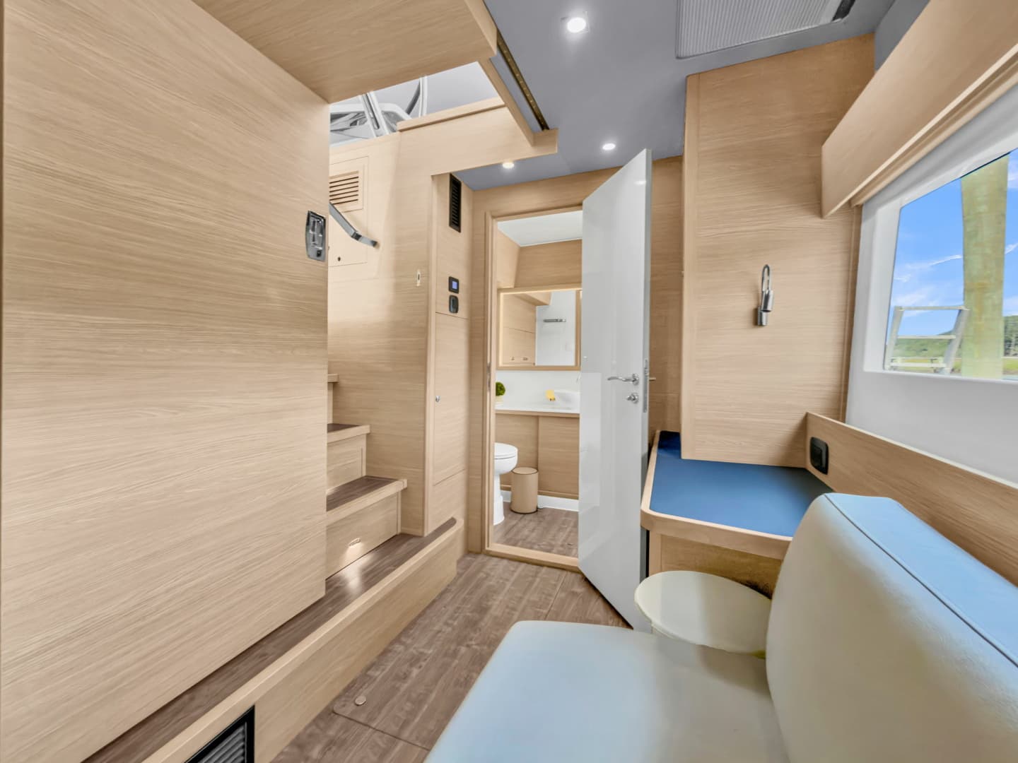 2025 Aquila 54 Yacht