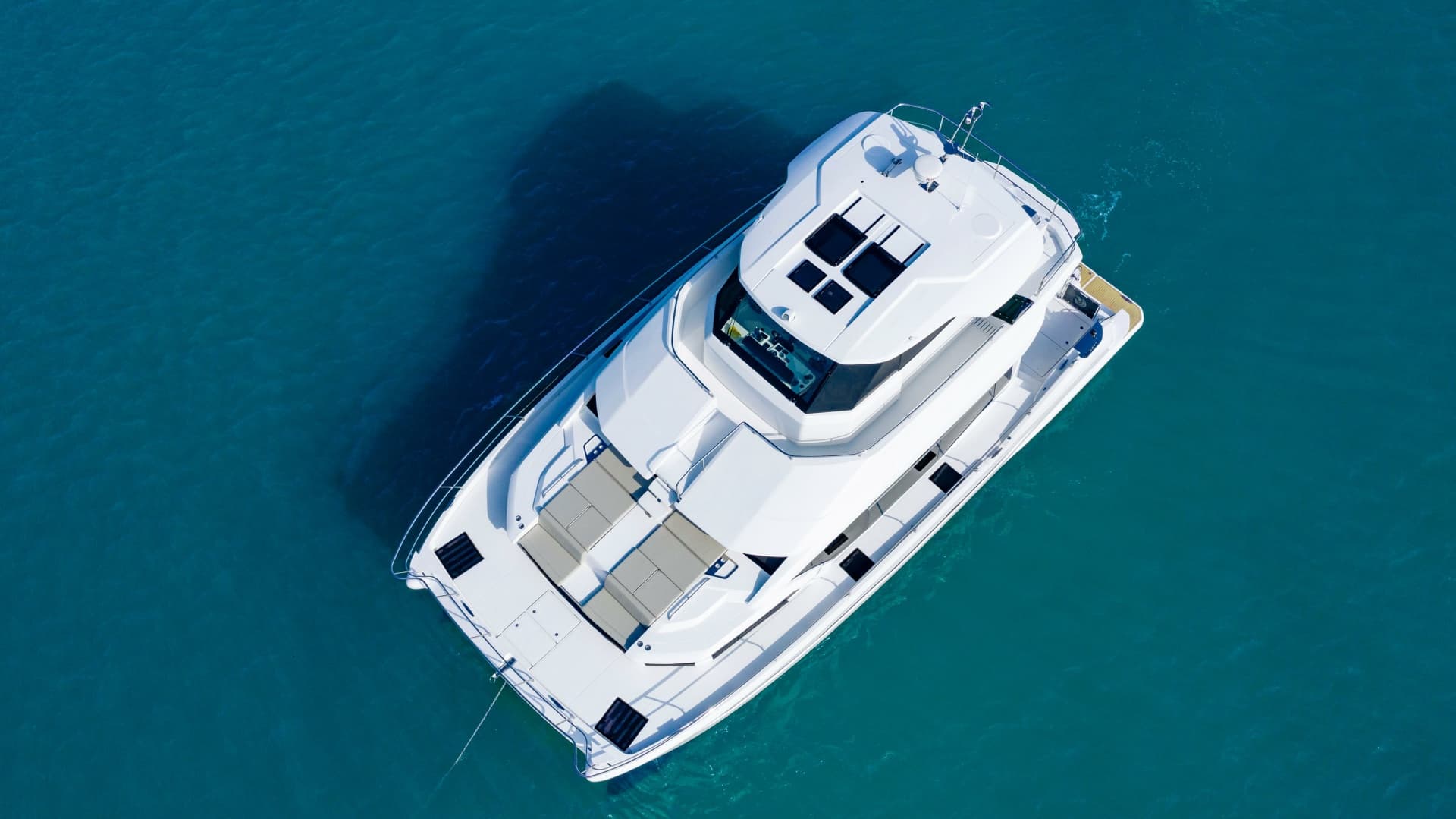 2025 Aquila 54 Yacht