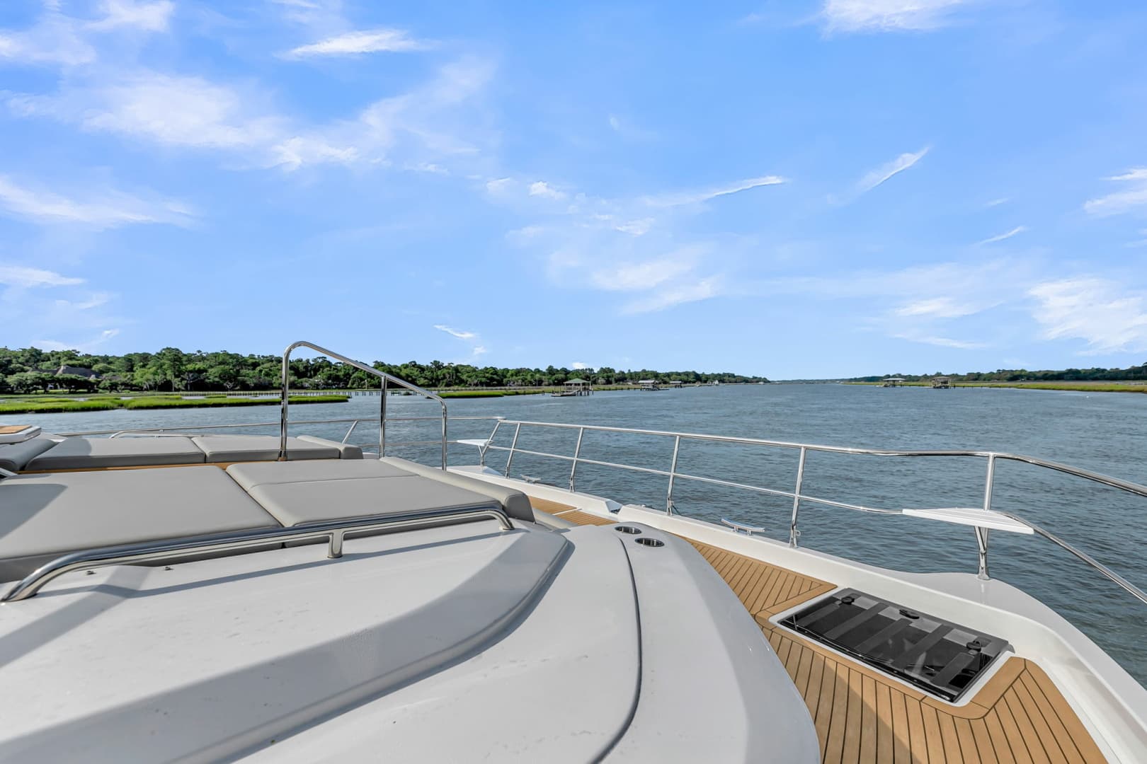 2025 Aquila 54 Yacht