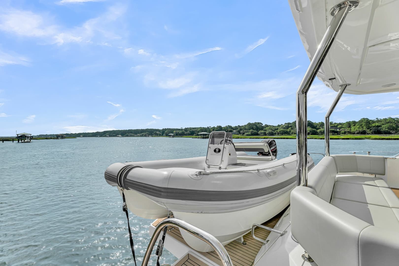 2025 Aquila 54 Yacht