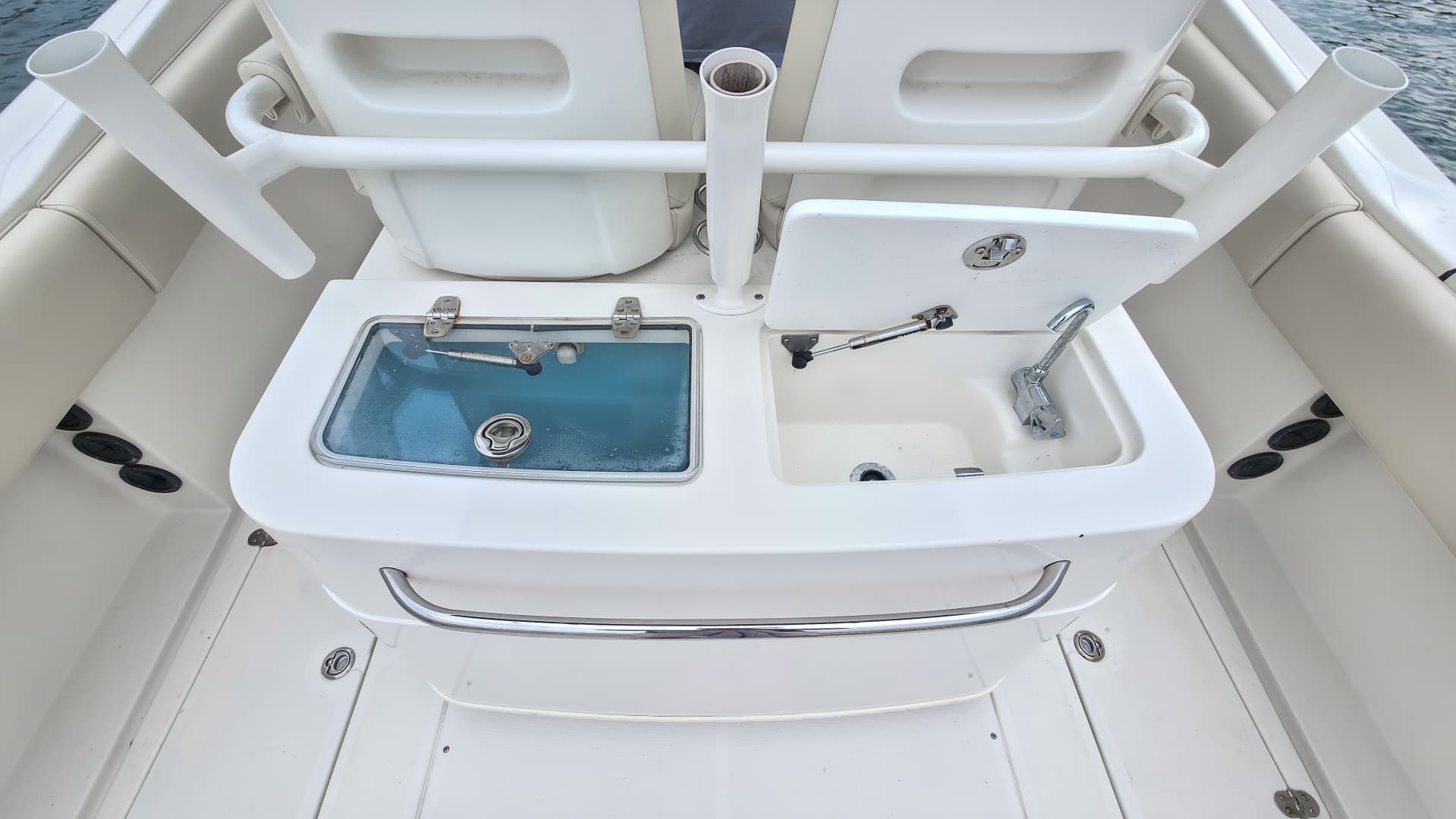 2008 Chris-Craft Catalina 29