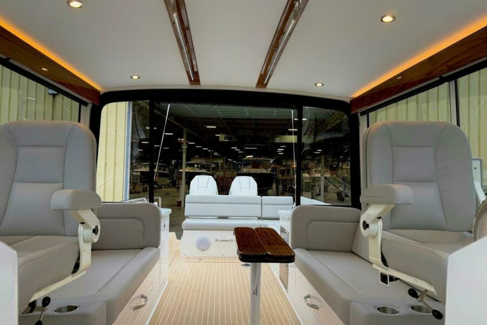 2027 MJM 38X