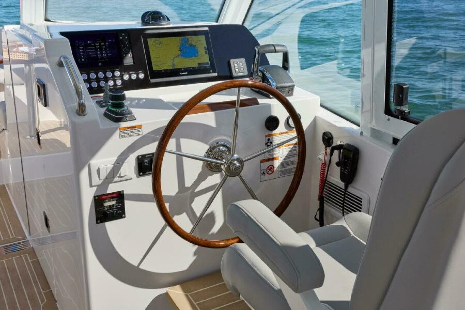 2027 MJM 38X