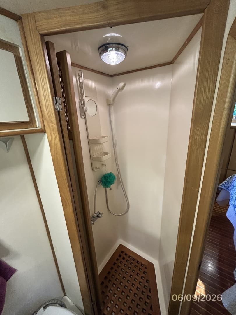 44' High Tech master stateroom shower