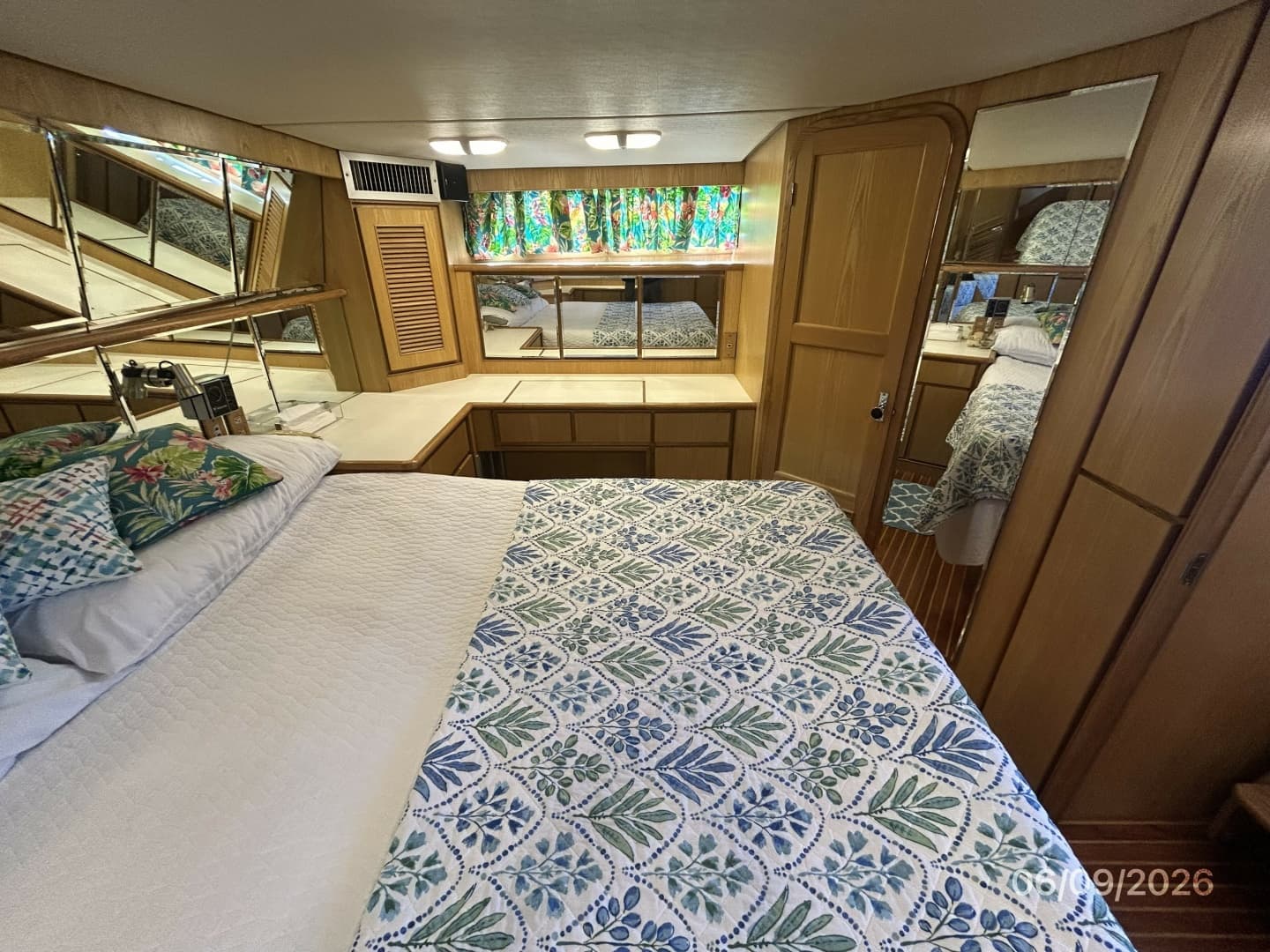 44' High Tech master stateroom port