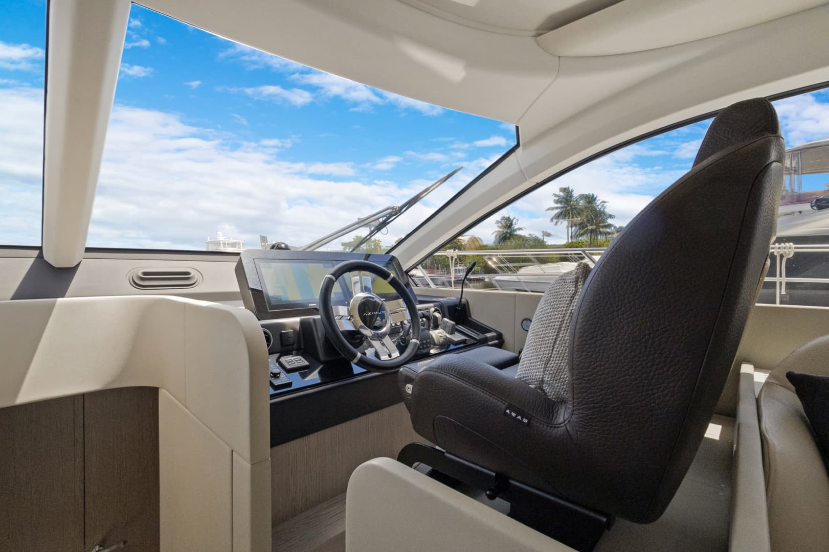 2025 Azimut FLY 53