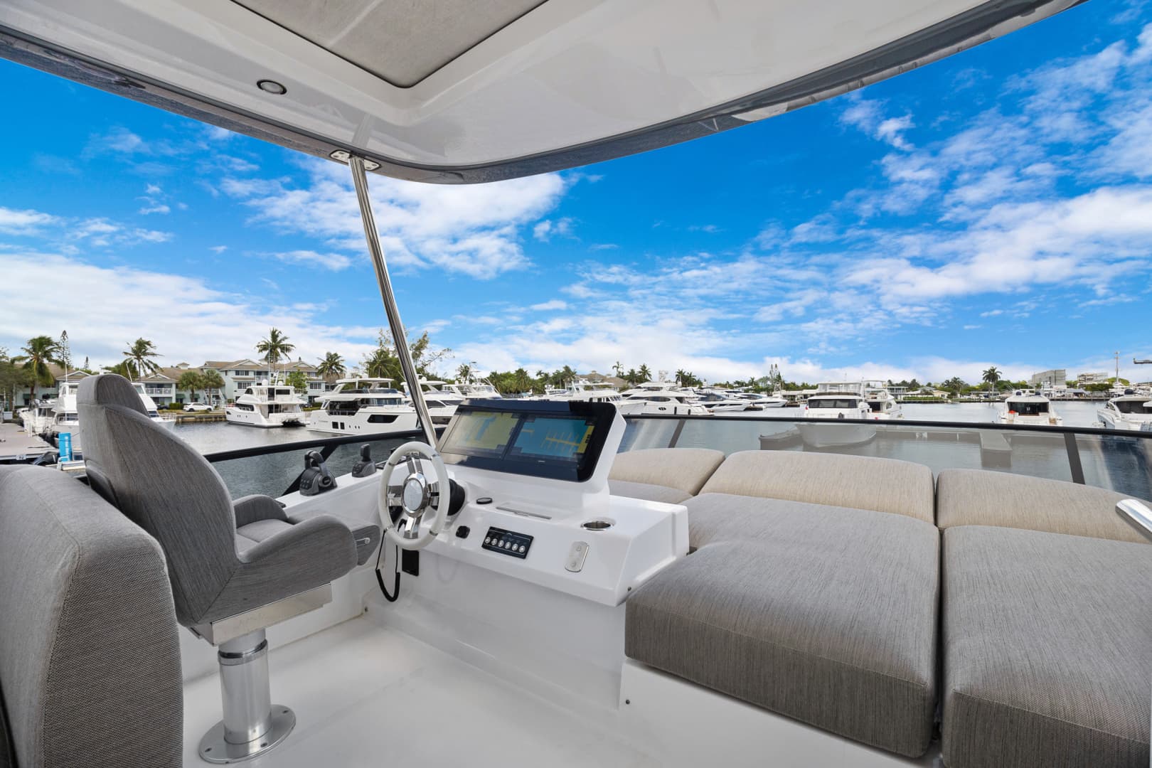 2025 Azimut FLY 53