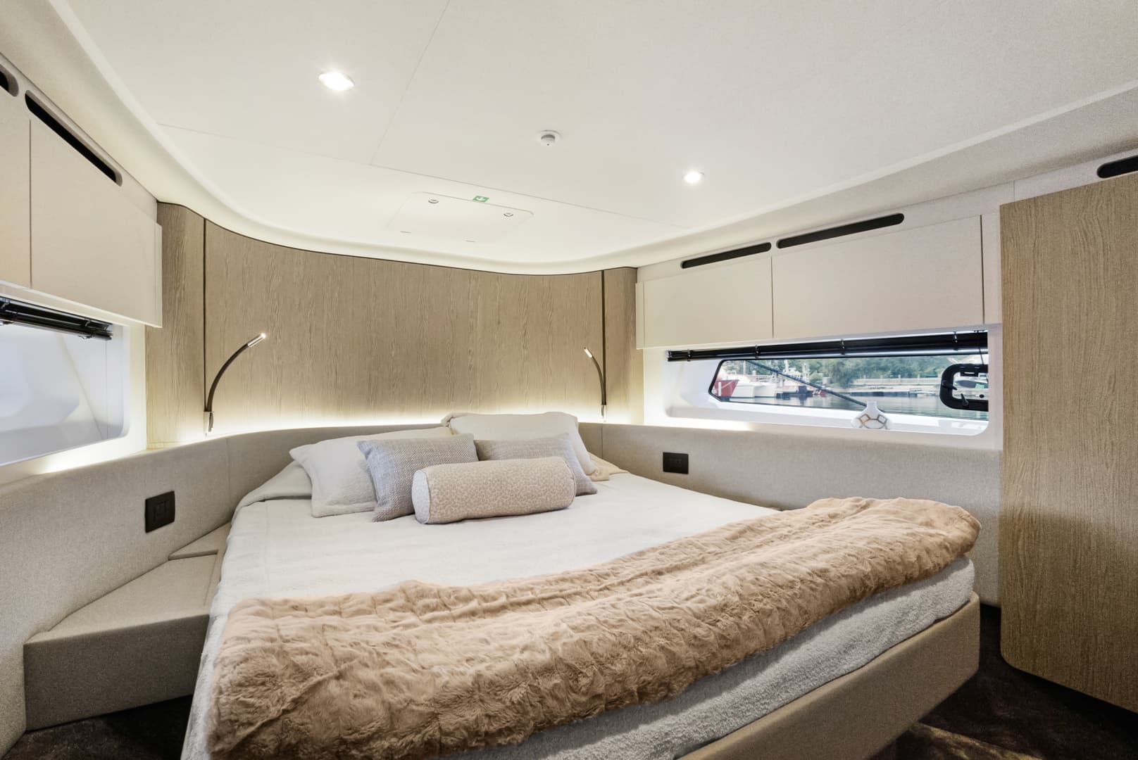 2025 Azimut FLY 53
