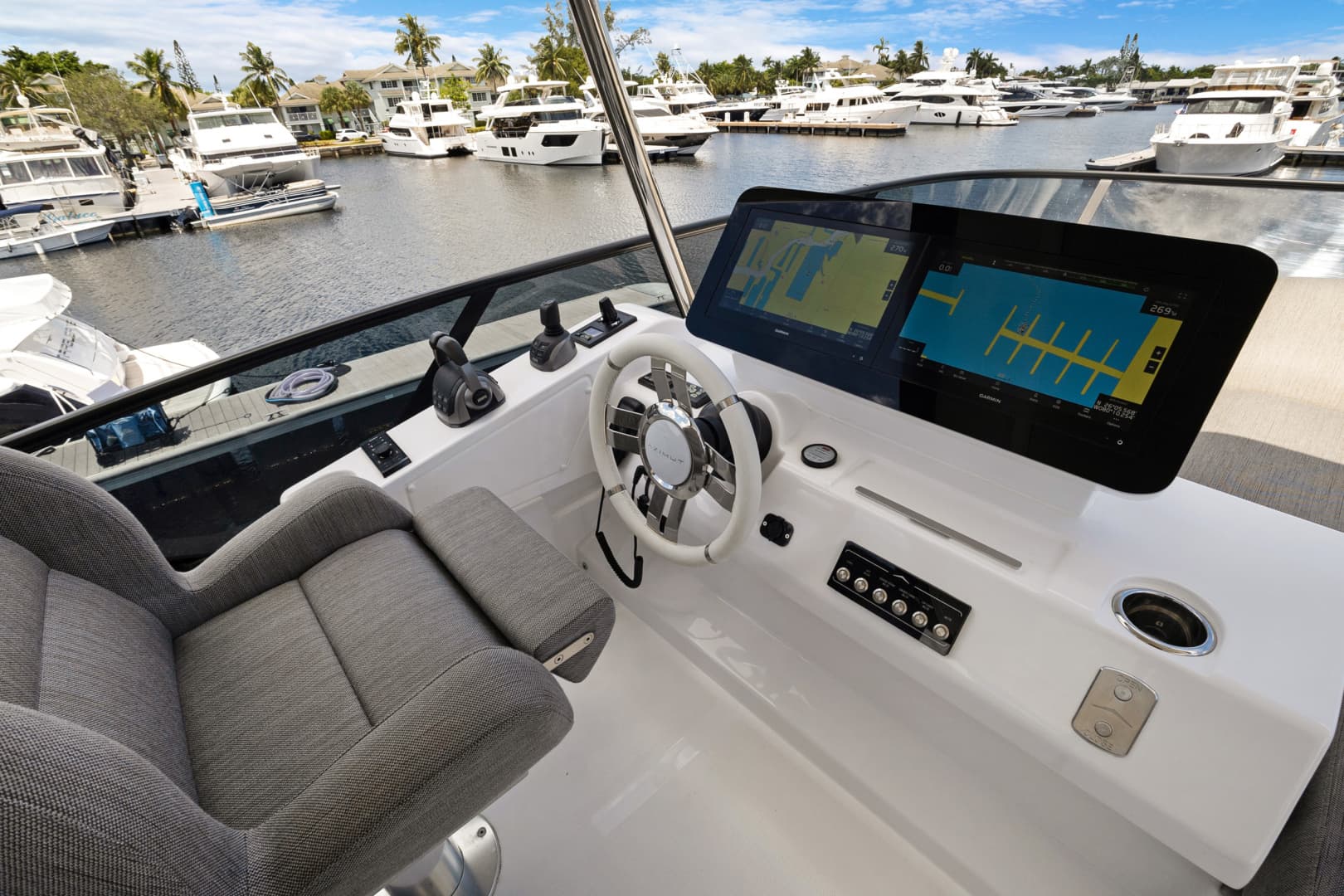 2025 Azimut FLY 53