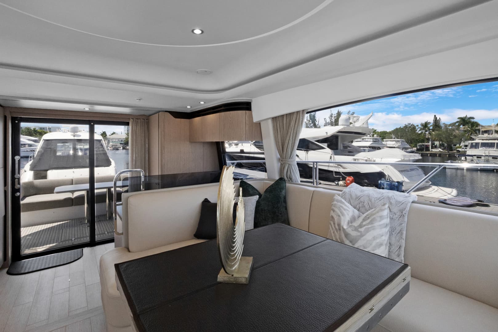 2025 Azimut FLY 53