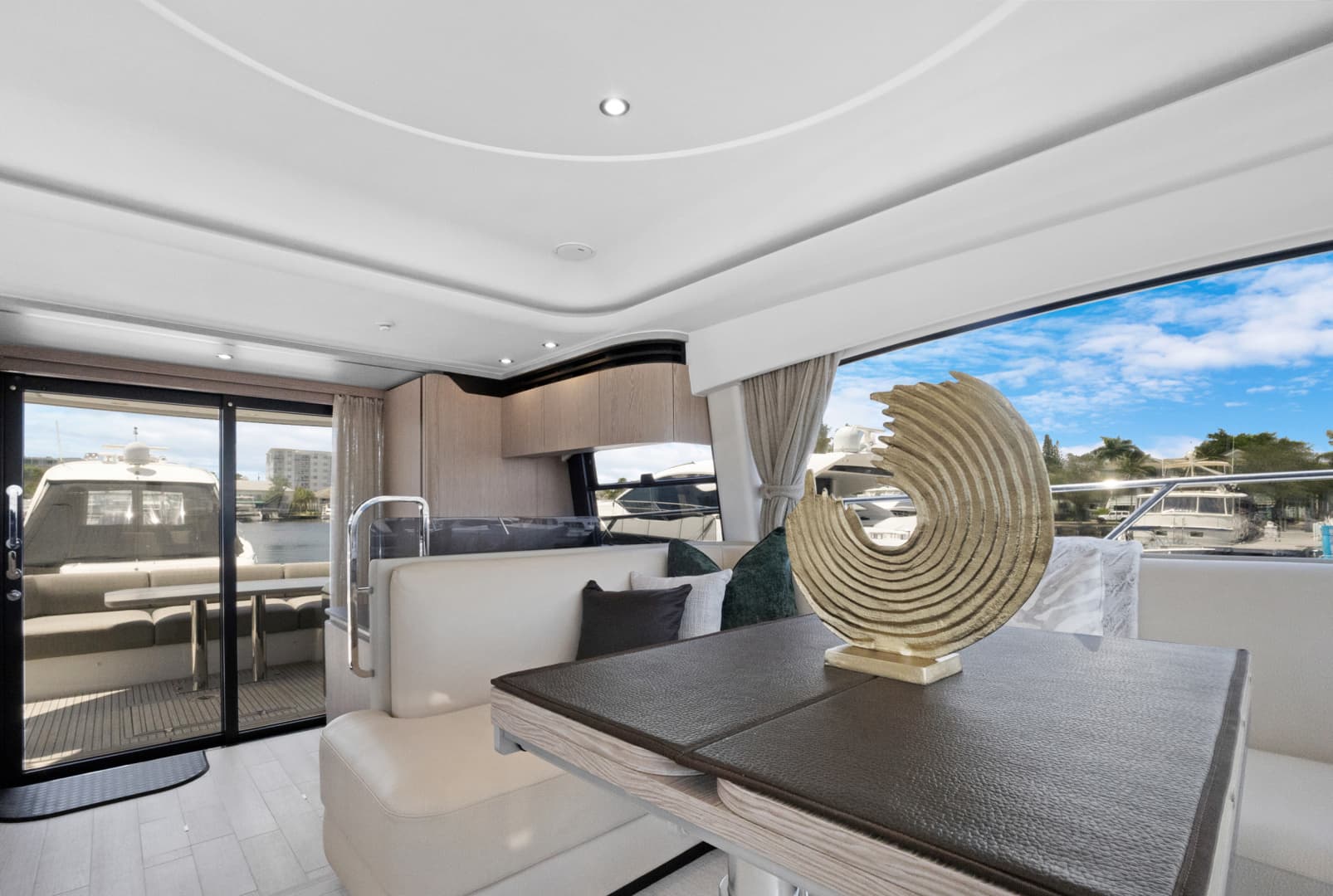 2025 Azimut FLY 53