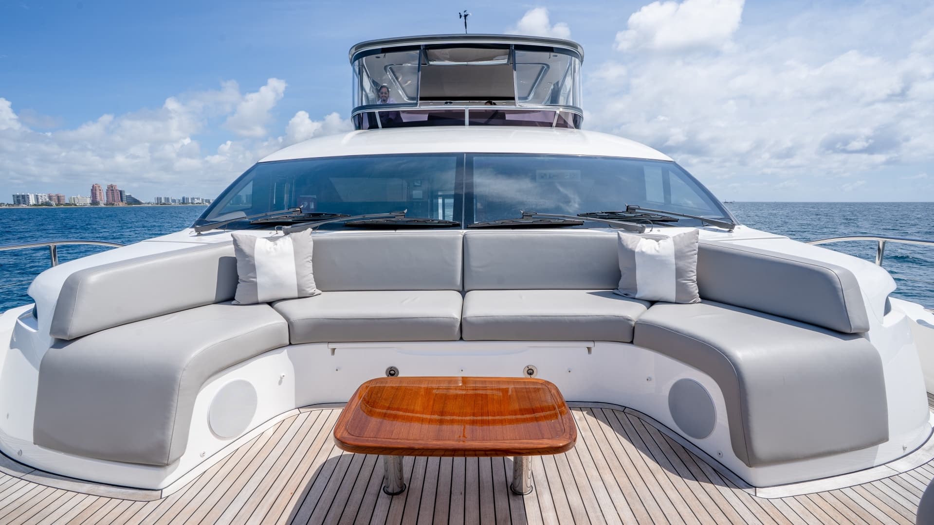 2020 Princess Y85