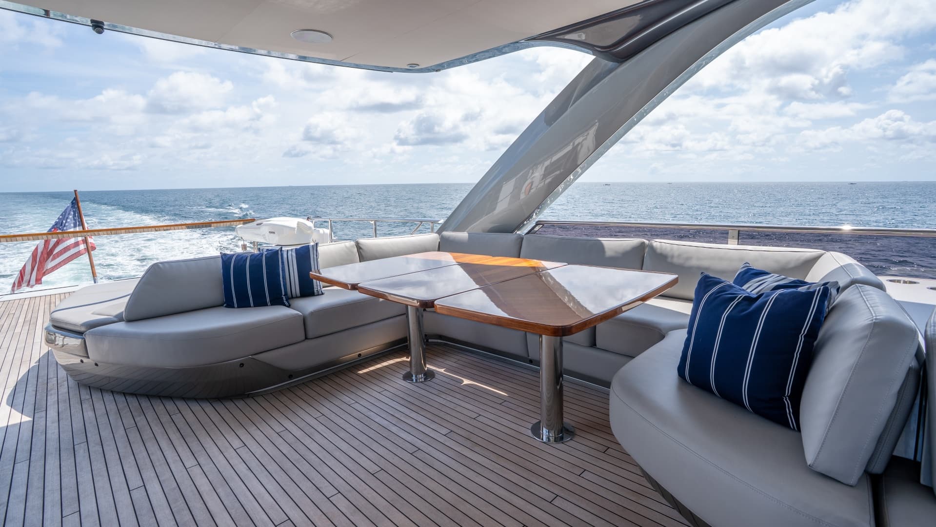 2020 Princess Y85