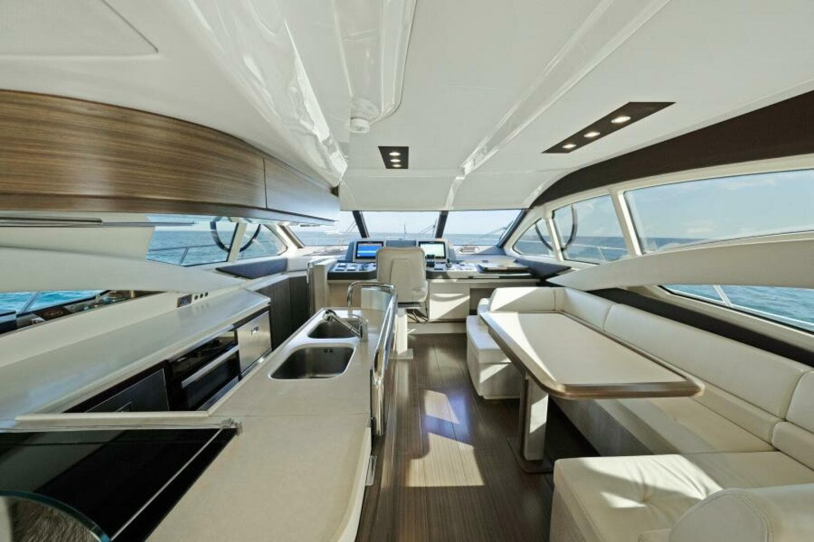 2017 Azimut 60 Flybridge