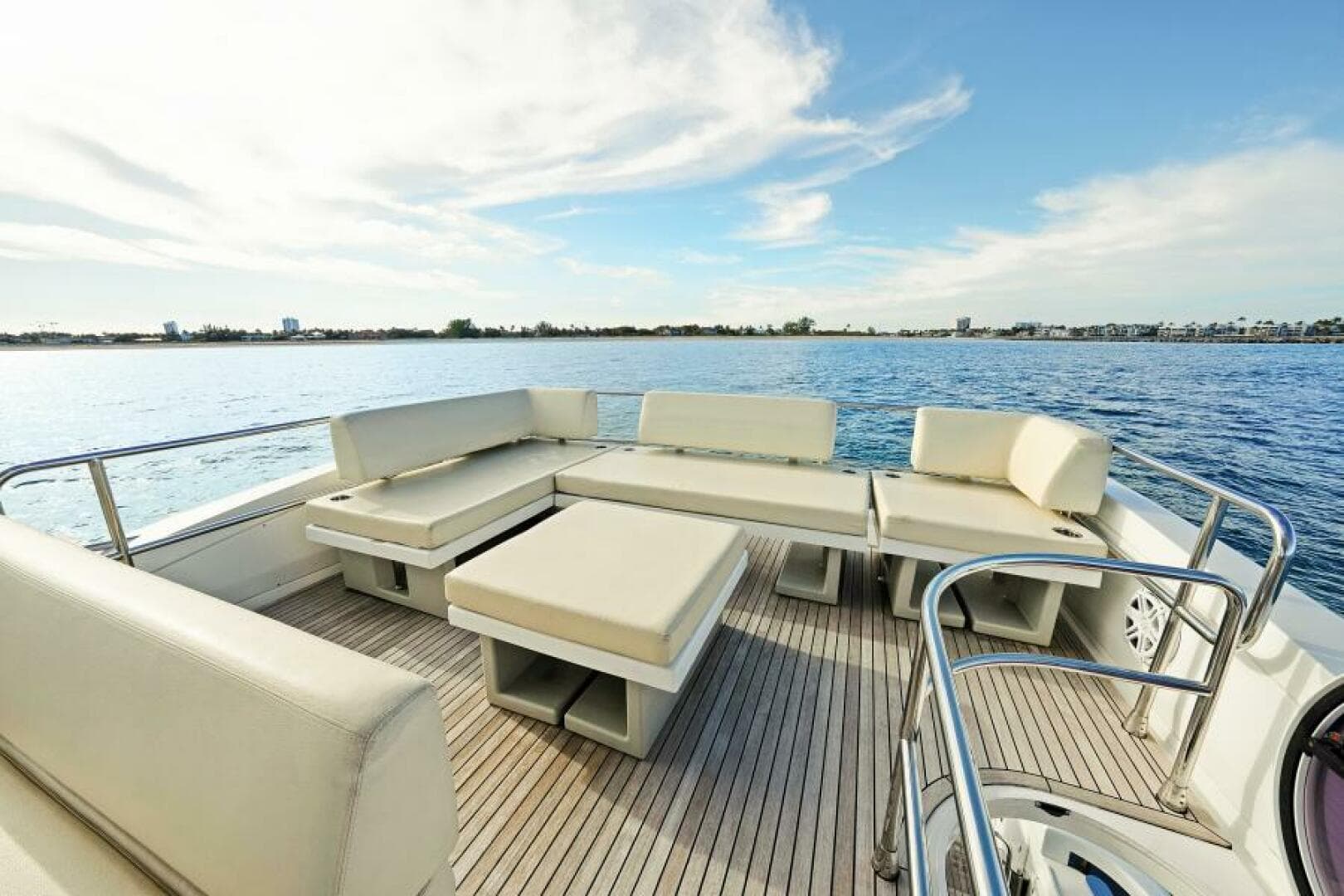 2017 Azimut 60 Flybridge