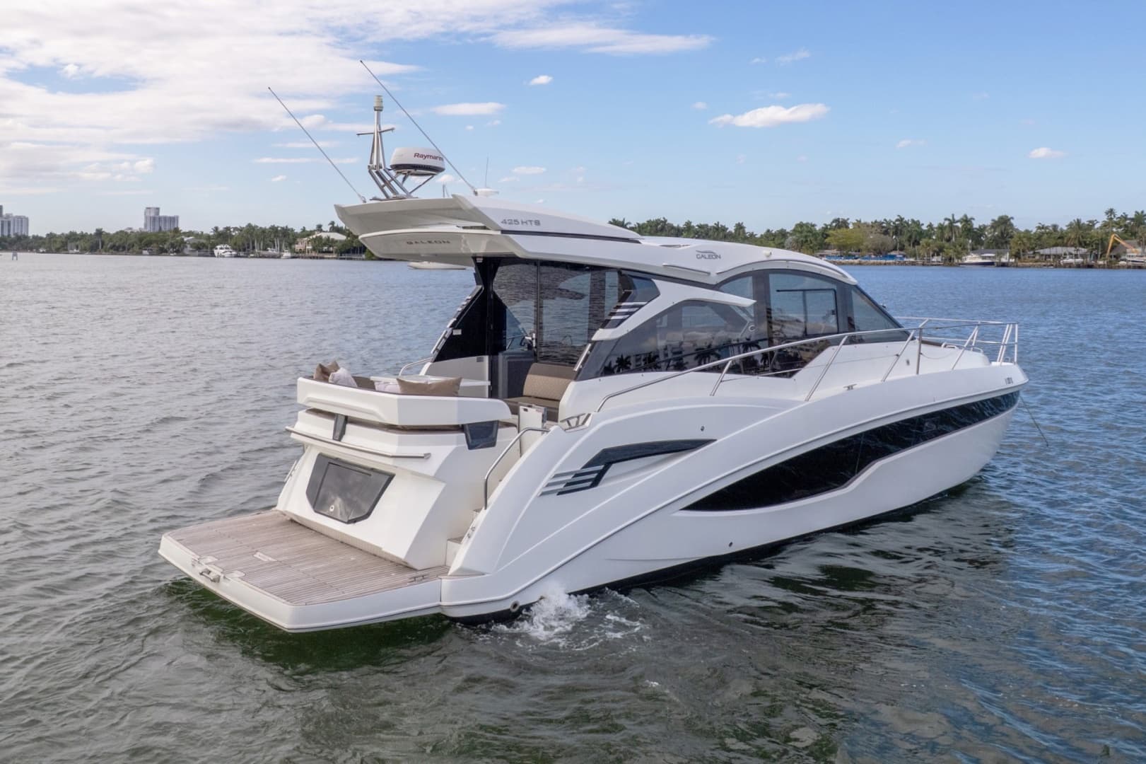 2023 Galeon 425 HTS